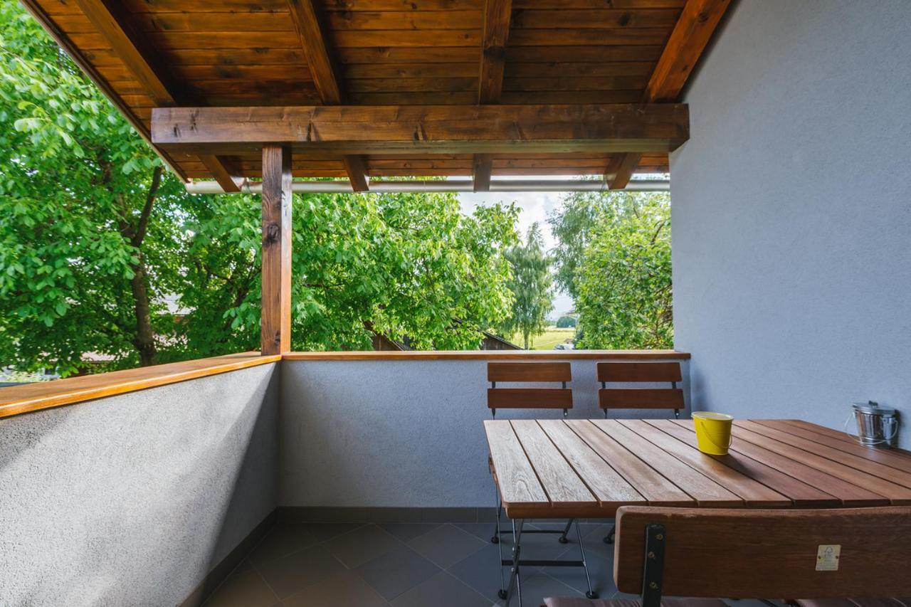 Ferienwohnung Blue Door - Studio Lesce  Exterior foto
